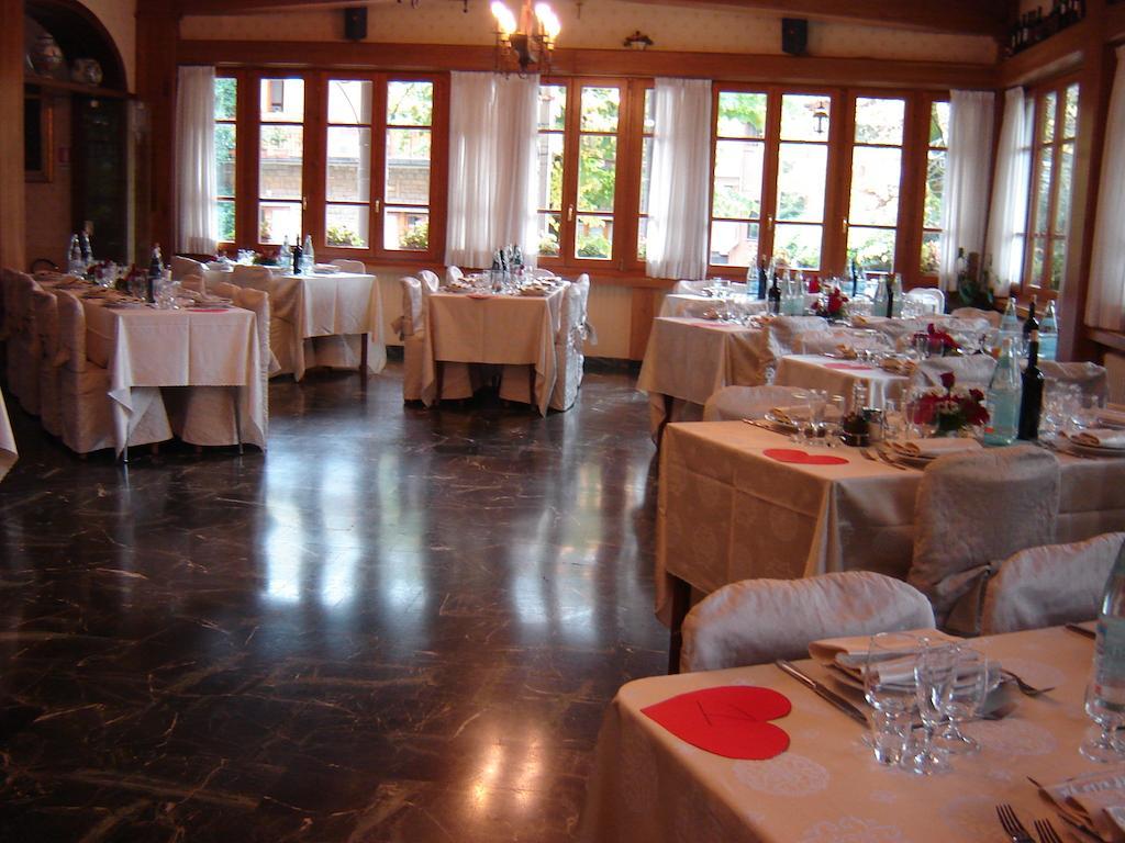 Hotel La Rosa Ronta Luaran gambar