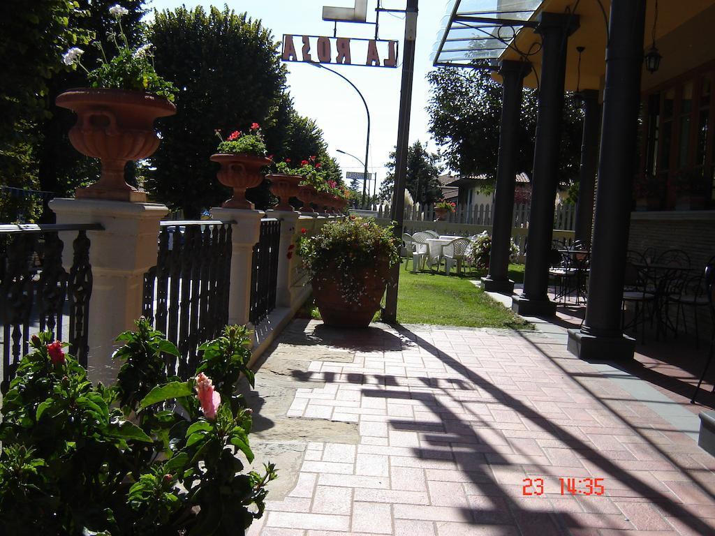 Hotel La Rosa Ronta Luaran gambar