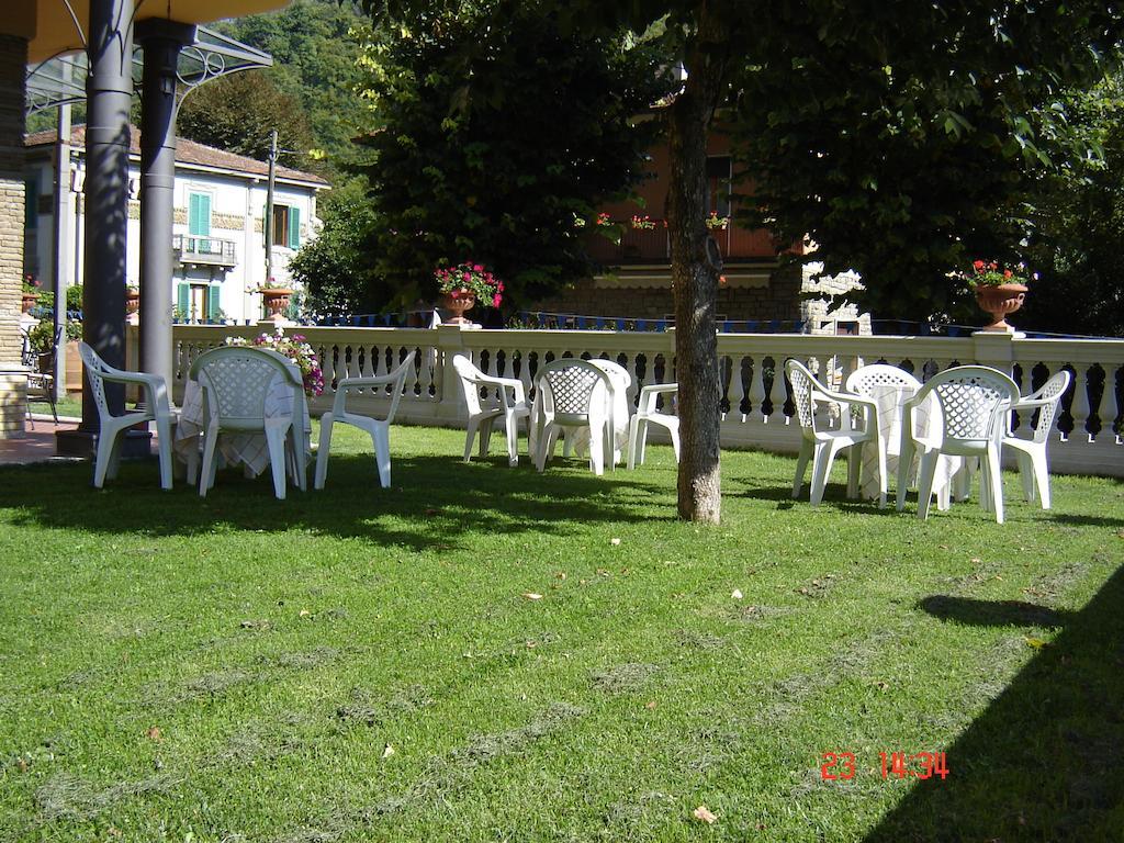 Hotel La Rosa Ronta Luaran gambar