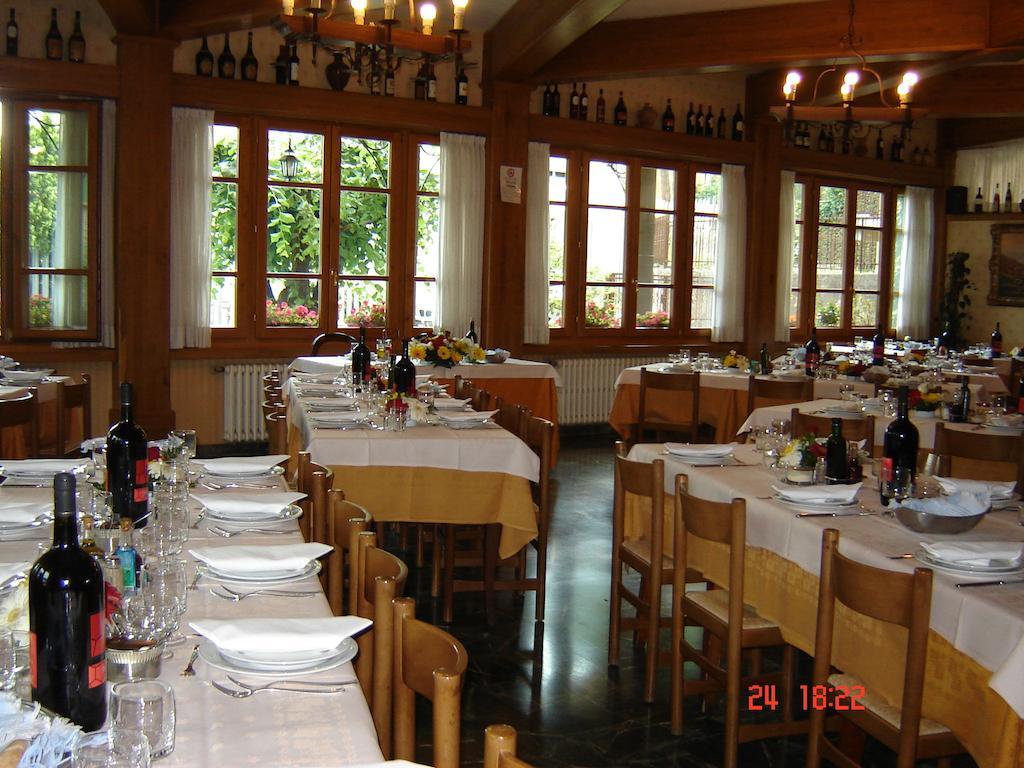 Hotel La Rosa Ronta Luaran gambar