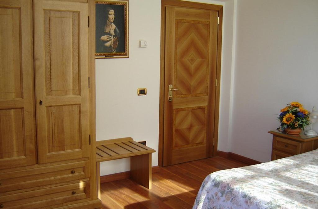 Hotel La Rosa Ronta Bilik gambar